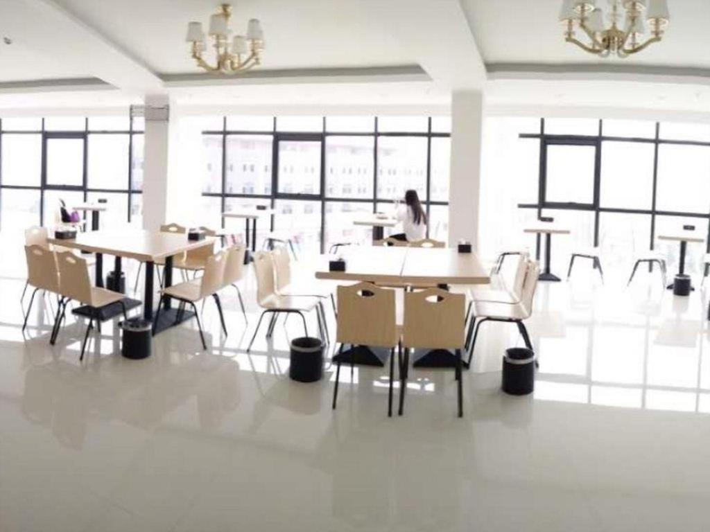 Greentree Inn Zhengzhou Xinzheng City Longhu Town Xiangyun Road Express Hotel Exteriér fotografie