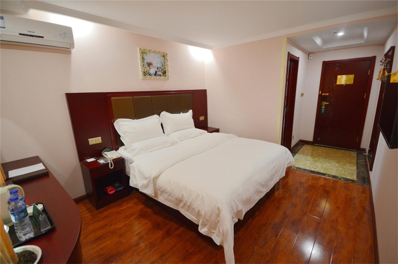 Greentree Inn Zhengzhou Xinzheng City Longhu Town Xiangyun Road Express Hotel Exteriér fotografie