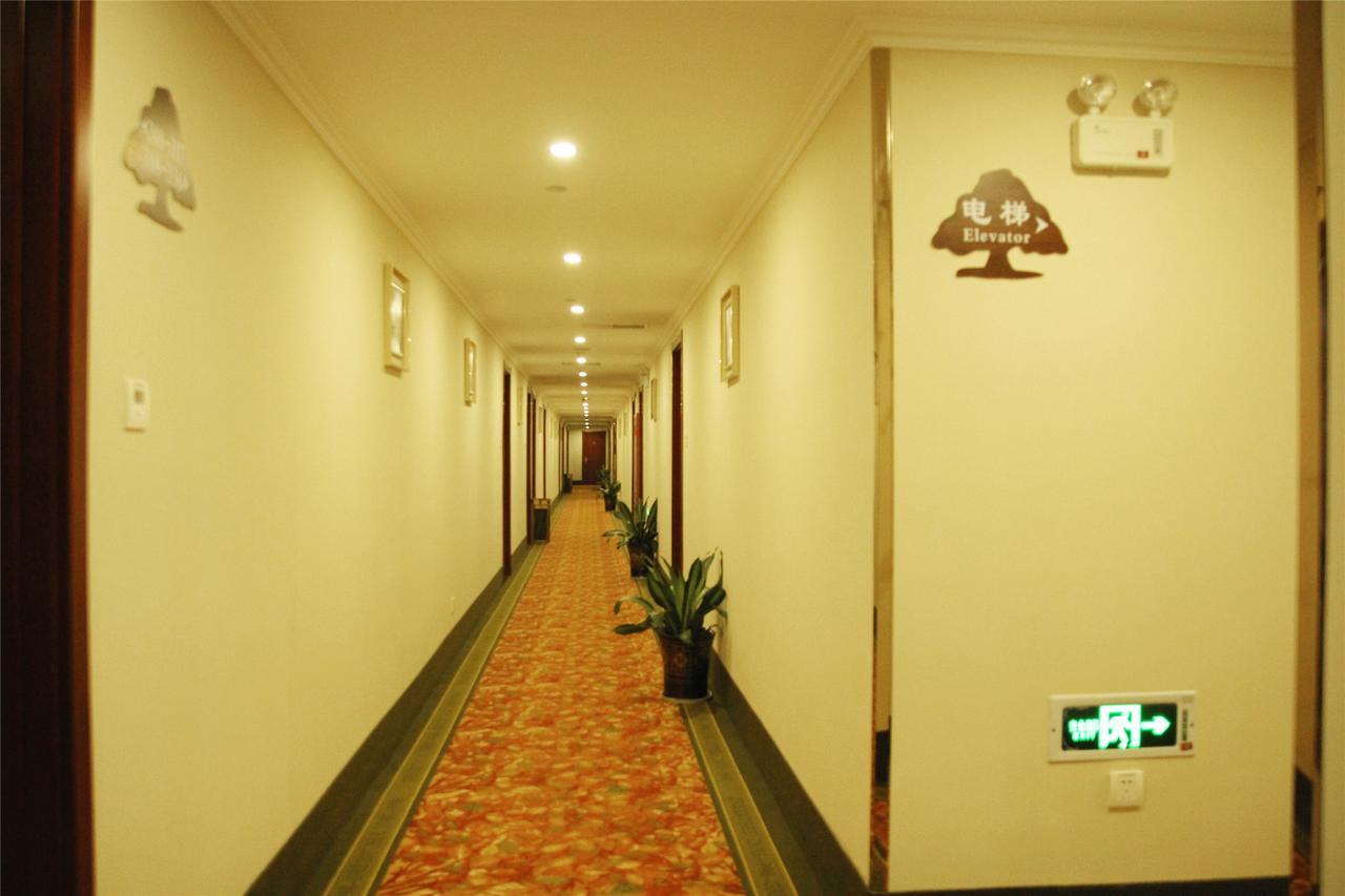 Greentree Inn Zhengzhou Xinzheng City Longhu Town Xiangyun Road Express Hotel Exteriér fotografie